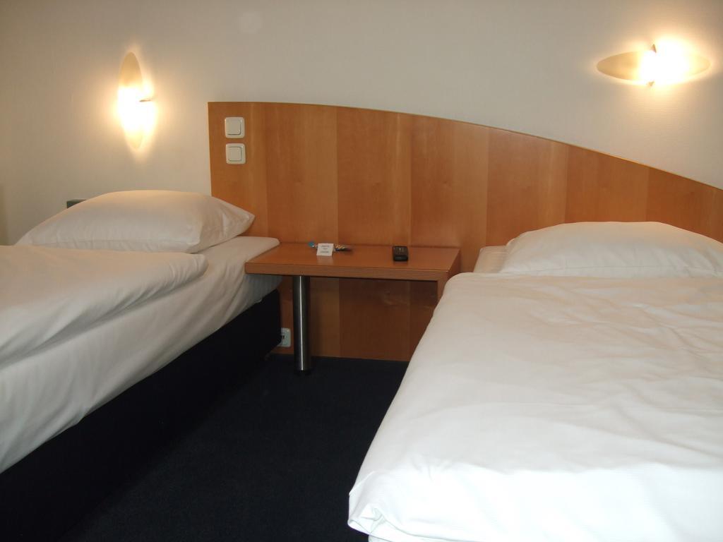 Sporthotel Wiedenbrueck Rheda-Wiedenbrück Quarto foto